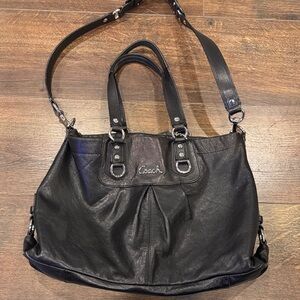 Coach Black Leather Shoulder Bag